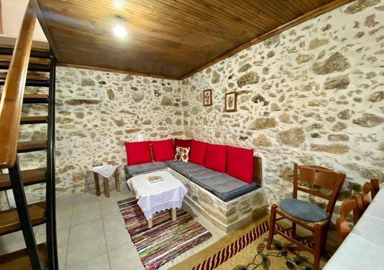 Nikos Traditional House Malathiros Exterior photo